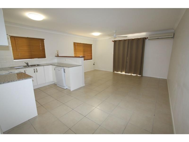 Unit 2/330 Marsh Avenue, Frenchville QLD 4701