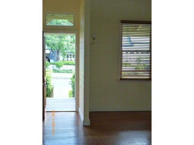 1 King Street, The Range QLD 4700