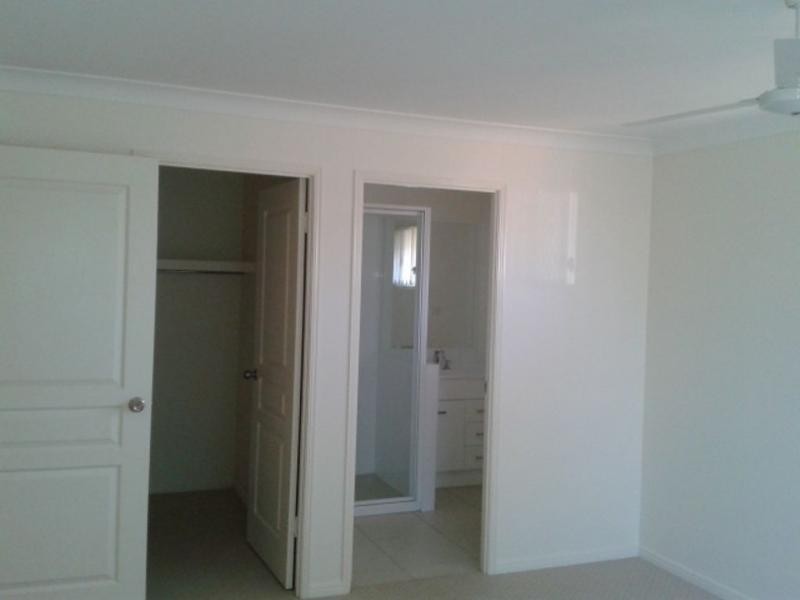 39 Cherryfield Road, Gracemere QLD 4702
