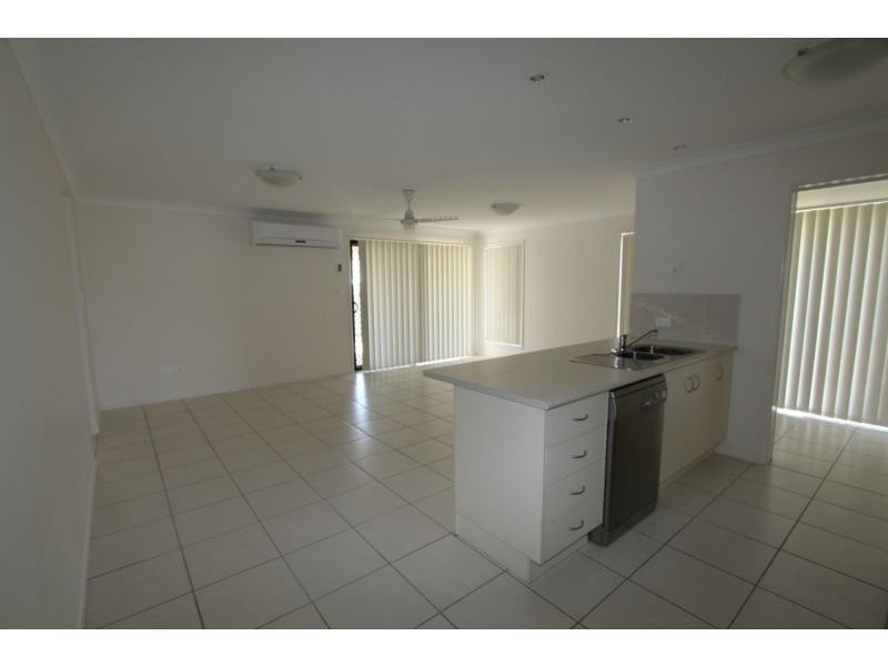 9 Bronco Crescent, Gracemere QLD 4702