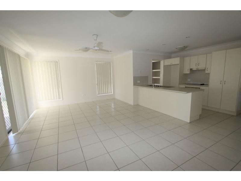 9 Bronco Crescent, Gracemere QLD 4702