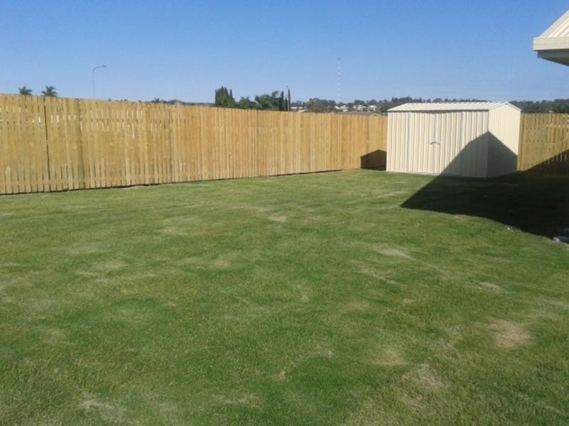 21 Bronco Crescent, Gracemere QLD 4702