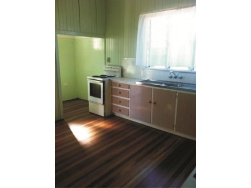 293 Pine Street, Berserker QLD 4701