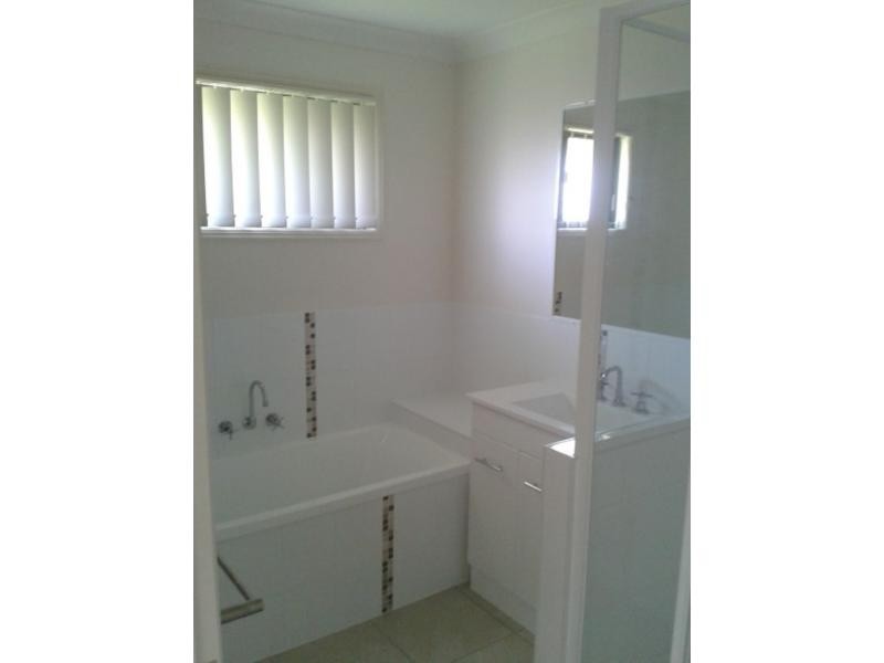 107 Capricorn Street, Warra Gardens, Gracemere QLD 4702