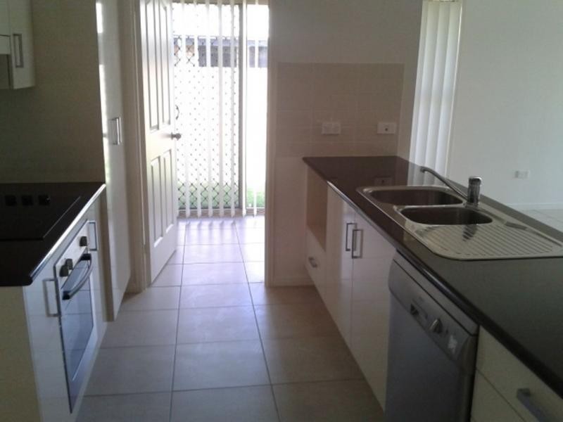 123 Capricorn Street, Gracemere QLD 4702