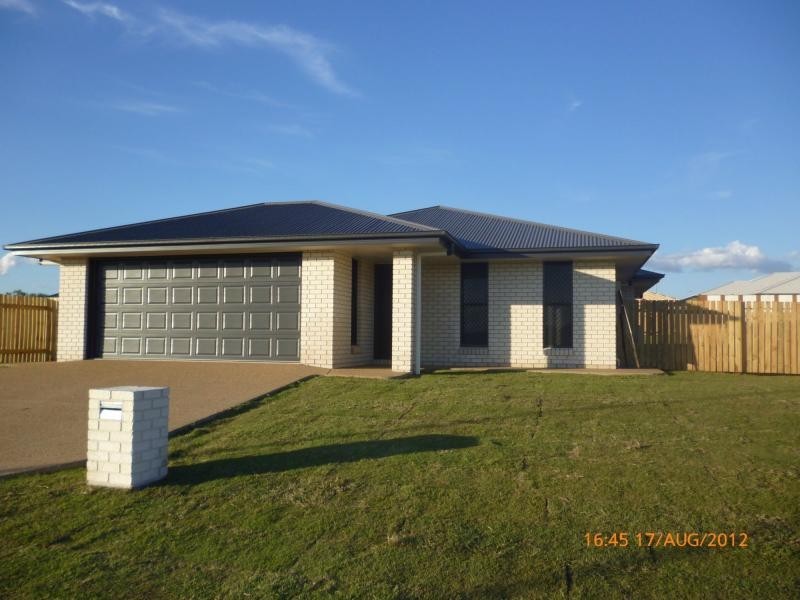 13 cherryfield Road, Gracemere QLD 4702