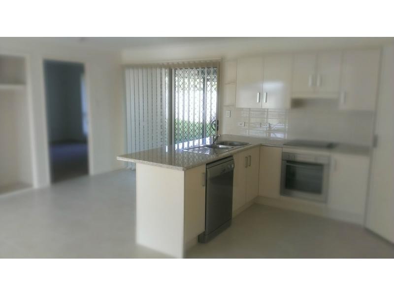 6 Fillwood Court, Gracemere QLD 4702