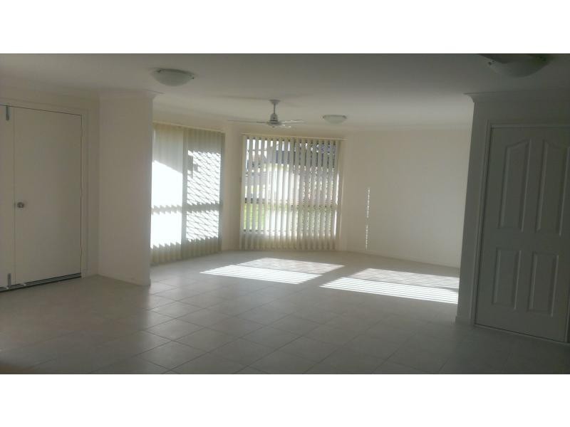 6 Fillwood Court, Gracemere QLD 4702