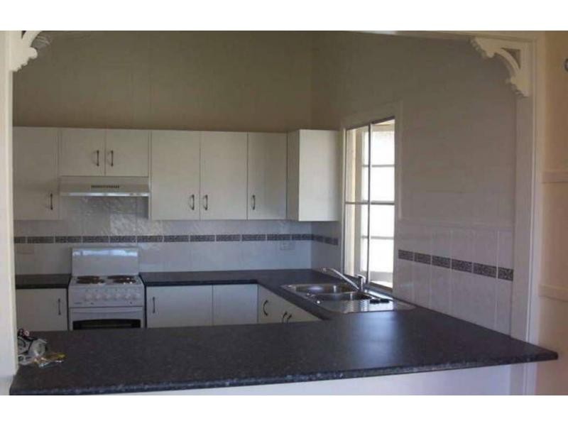 52 Larnach Street, Allenstown QLD 4700