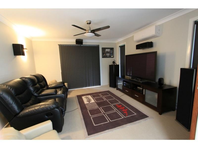 7 Connemara Drive, North Rockhampton,, Kawana QLD 4701