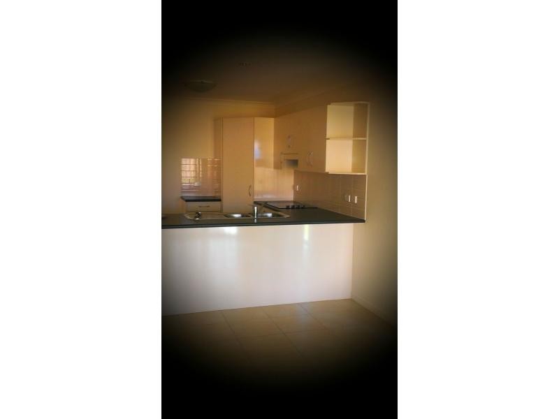 8 Diane Court, Gracemere QLD 4702