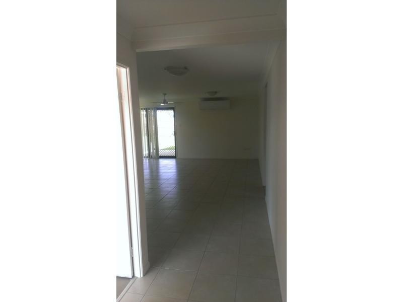 8 Diane Court, Gracemere QLD 4702