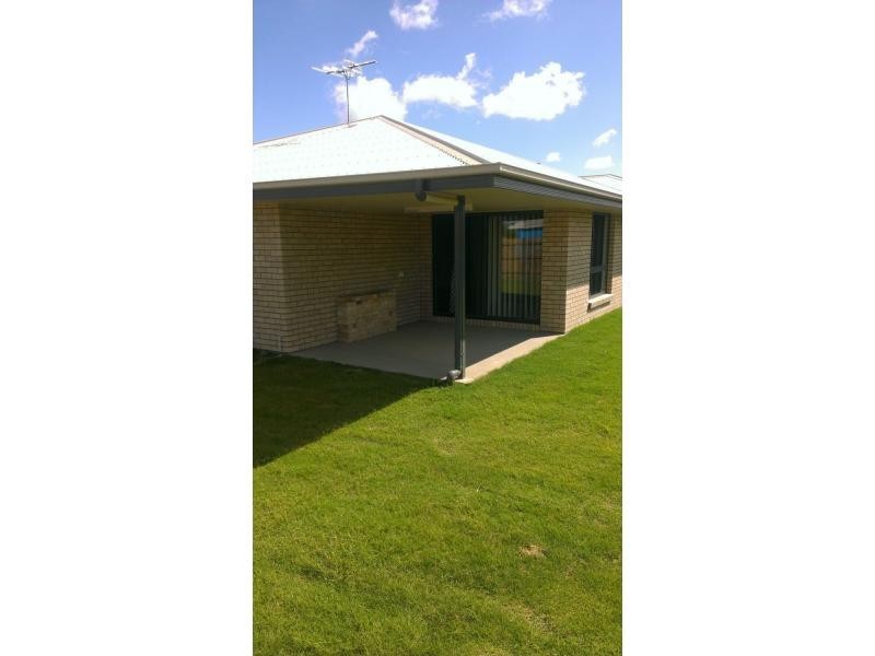 8 Diane Court, Gracemere QLD 4702