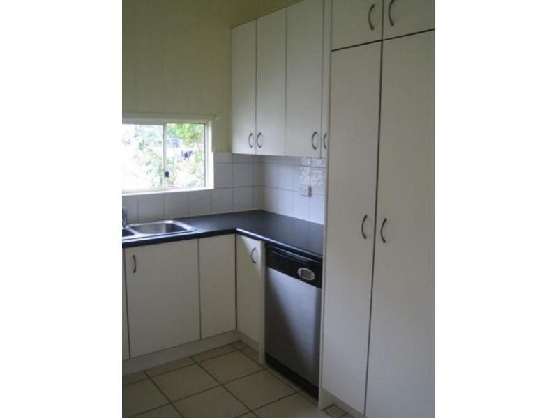 27 Woodville Street, Wandal QLD 4700