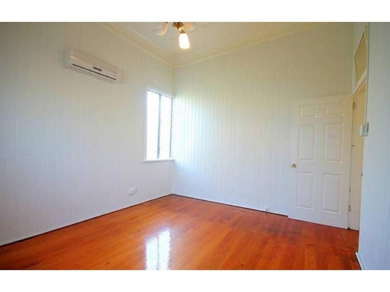 27 Woodville Street, Wandal QLD 4700