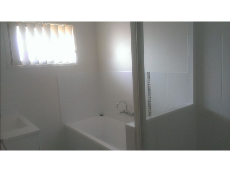 11 Cherryfield Road, Gracemere QLD 4702