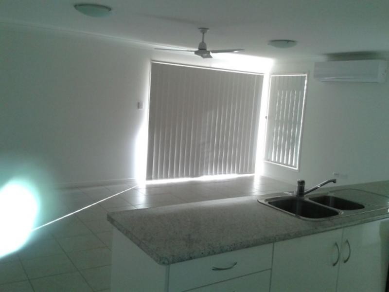 21 Jane Crescent, Gracemere QLD 4702