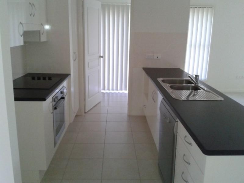 43 Cherryfield Road, Gracemere QLD 4702