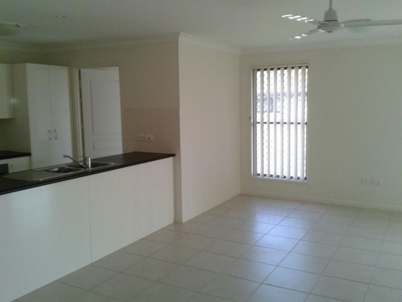 43 Cherryfield Road, Gracemere QLD 4702