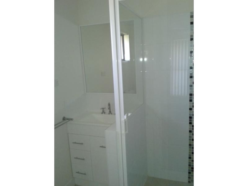 43 Cherryfield Road, Gracemere QLD 4702