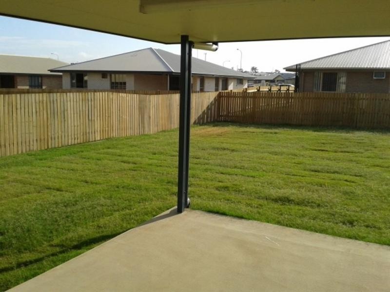 43 Cherryfield Road, Gracemere QLD 4702