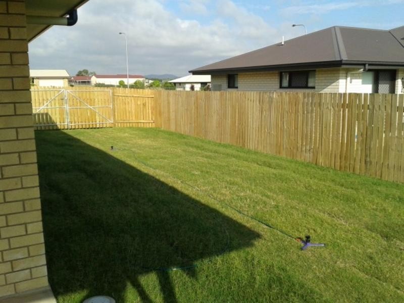 43 Cherryfield Road, Gracemere QLD 4702