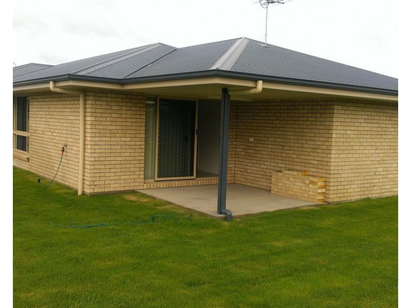 29 Cherryfield Road, Gracemere QLD 4702
