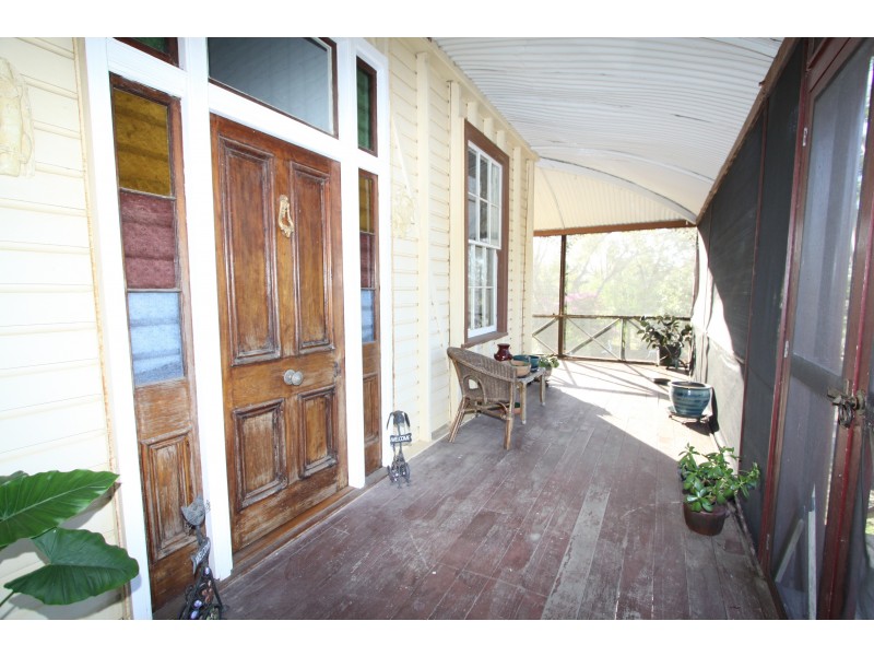 94 Dawson Rd, Glenlee QLD 4711