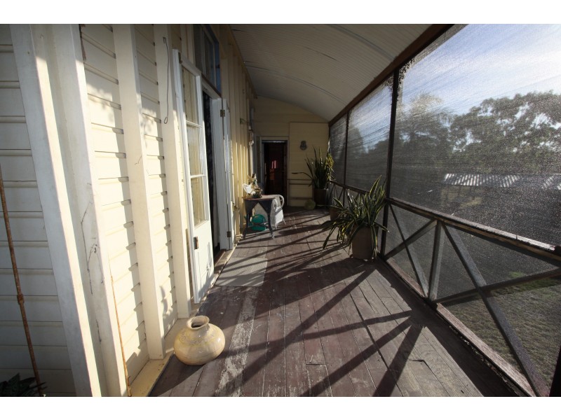 94 Dawson Rd, Glenlee QLD 4711