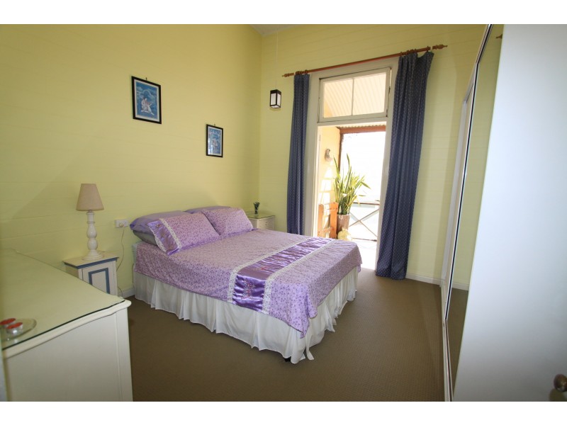 94 Dawson Rd, Glenlee QLD 4711
