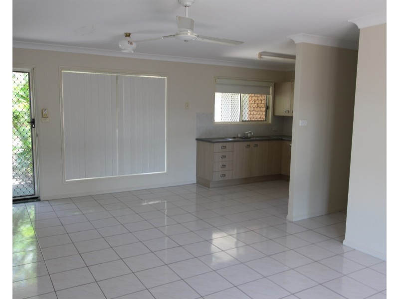 3/9 Kawana Close, Kawana QLD 4701