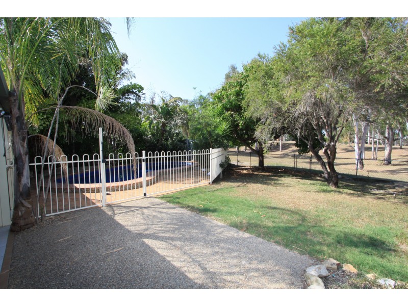 11 Kavanagh Cres, Koongal QLD 4701