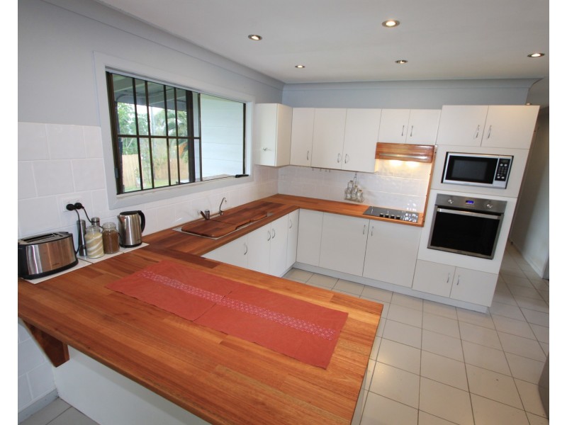 1038 Belmont Rd, Glenlee QLD 4711