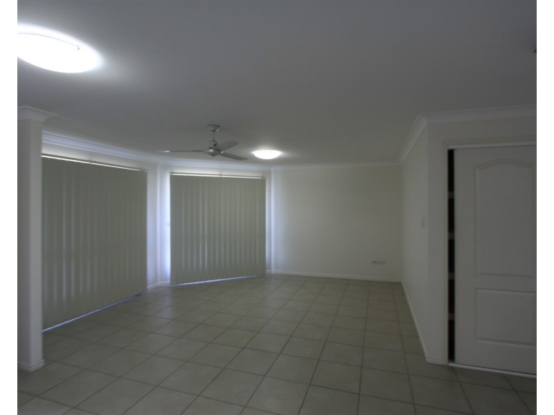 9 Press Ct, Gracemere QLD 4702