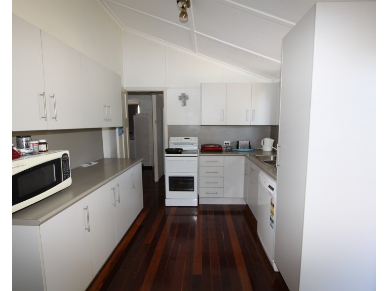 139 Rundle Street, Wandal QLD 4700