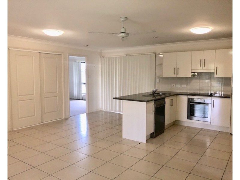121 Capricorn St, Gracemere QLD 4702