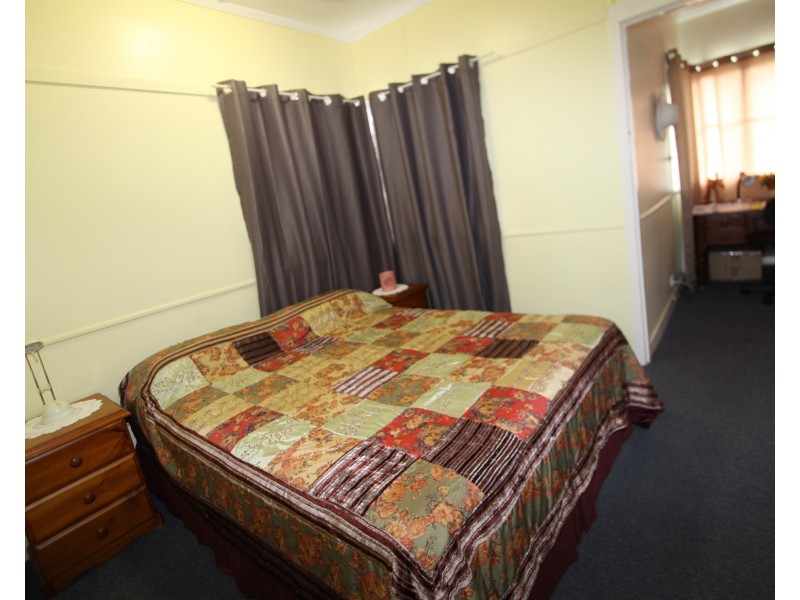 35 Bracher St, Wandal QLD 4700