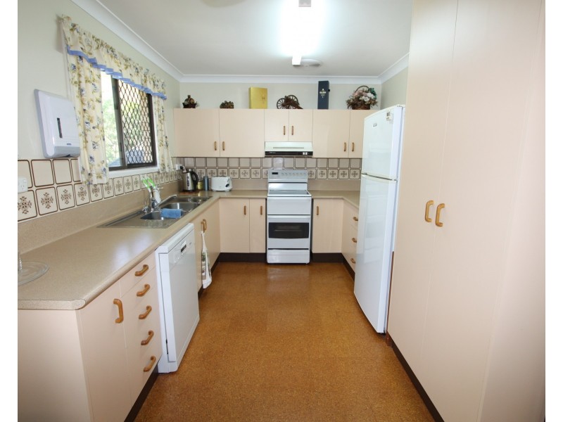 1 Burns St, Frenchville QLD 4701