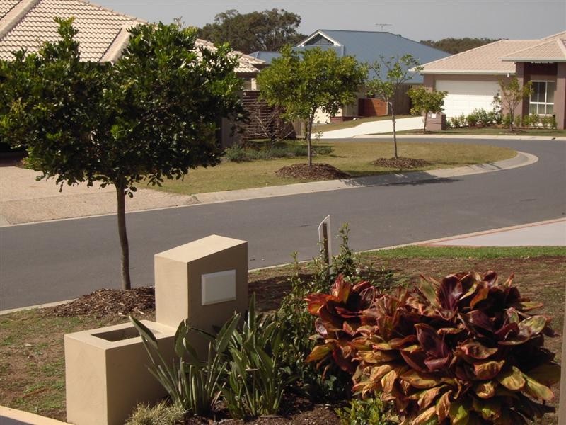 6 Millettia Close, North Lakes QLD 4509