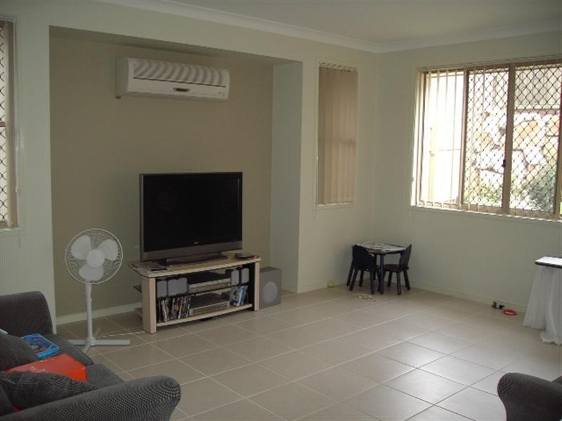 6 Millettia Close, North Lakes QLD 4509