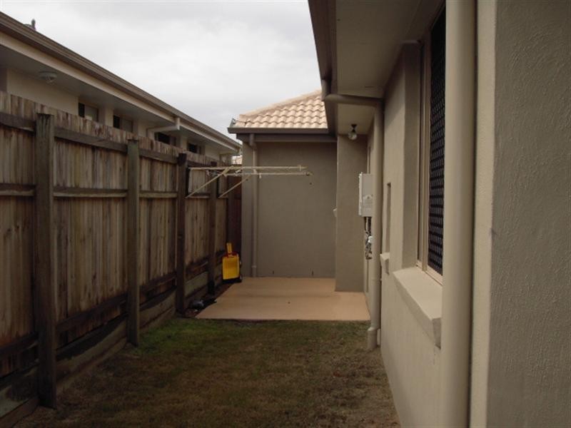 6 Millettia Close, North Lakes QLD 4509