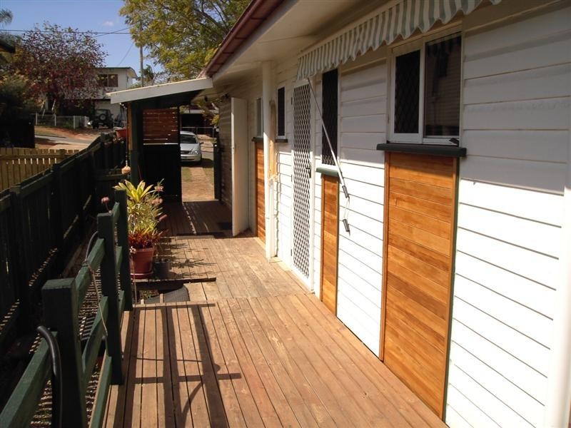 50 Wattle Street, Kallangur QLD 4503