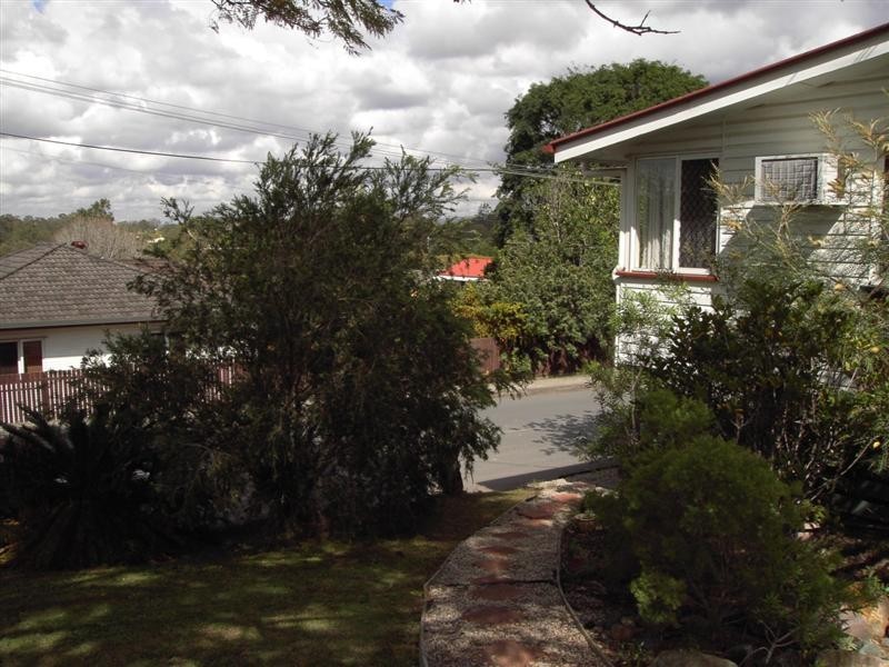 50 Wattle Street, Kallangur QLD 4503