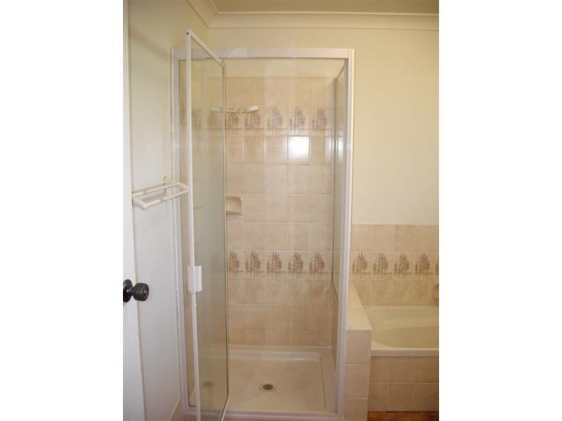 45 Cambridge Street, Rothwell QLD 4022