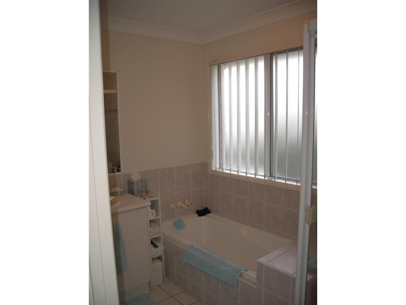 40 Winter Road, Kallangur QLD 4503