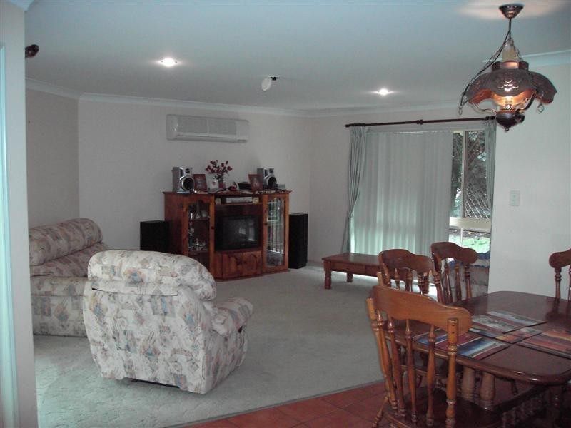 512 Oakey Flat Road, Morayfield QLD 4506