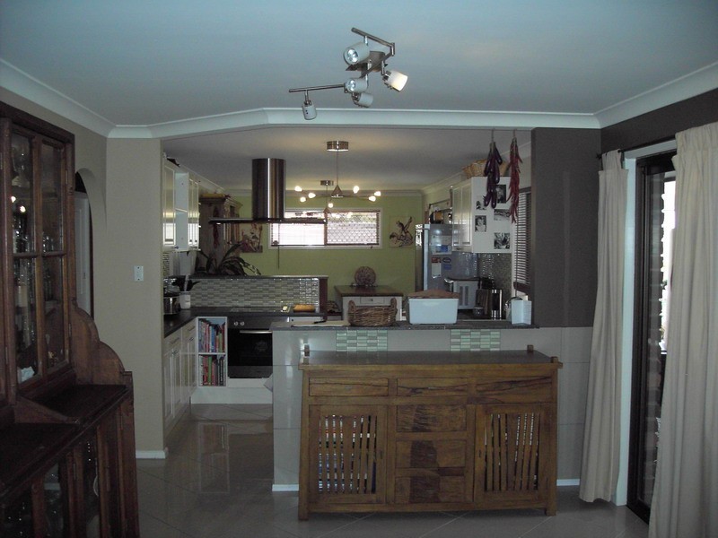 14 Oakview Crescent, Kallangur QLD 4503