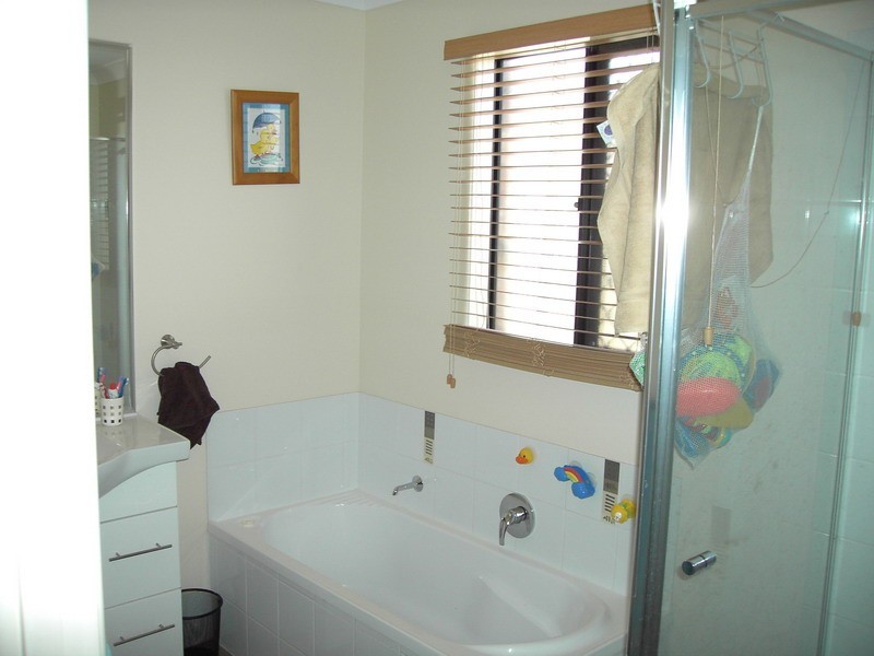 5 Bolte Crescent, Kallangur QLD 4503