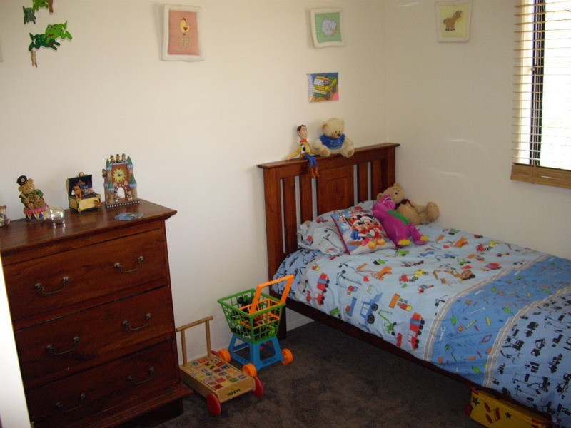 5 Bolte Crescent, Kallangur QLD 4503