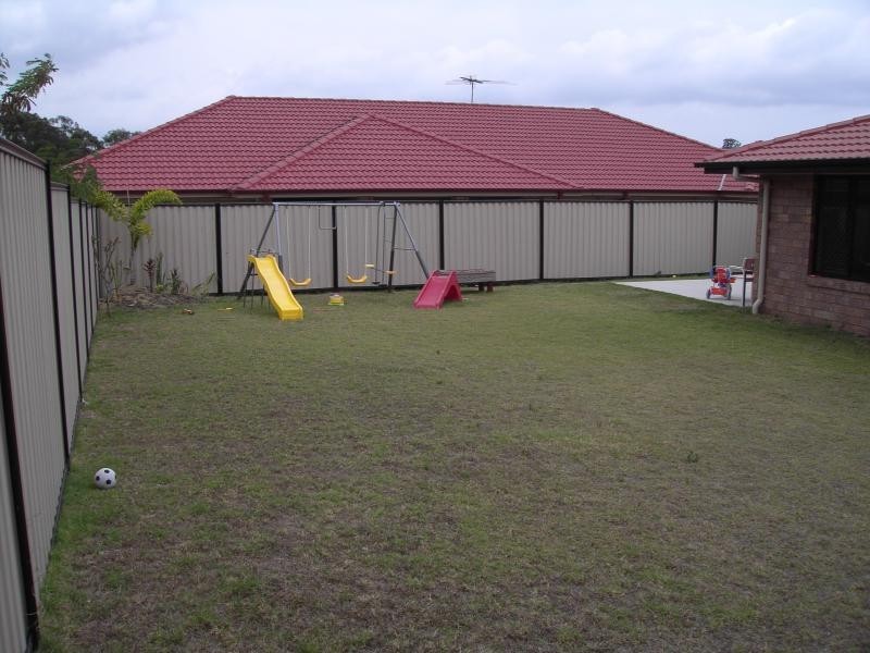 5 Bolte Crescent, Kallangur QLD 4503